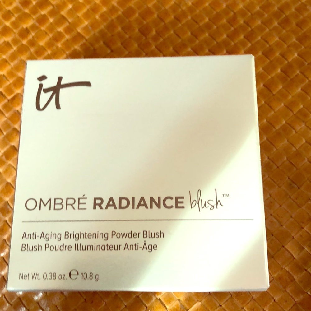 it ombre radiance blush New In Box
